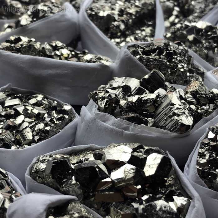 Cluster - Pyrit cluster – Bild 2