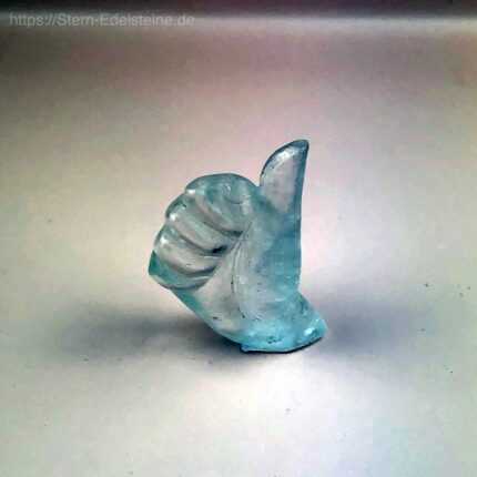 Schnitzereien - Bergkristall Hand