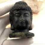 Schnitzereien - Buddhakopf Labradorit