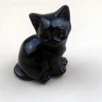 Schnitzereien - Obsidian Katze – Bild 2