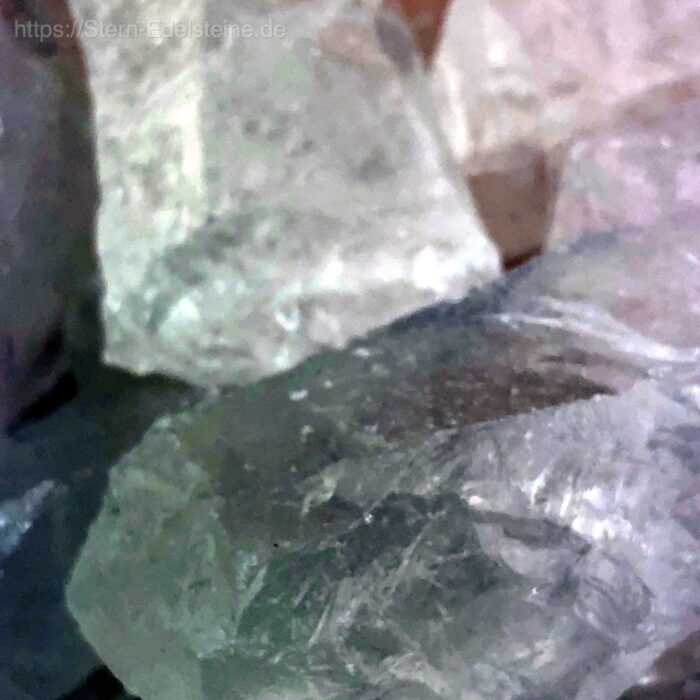 trommelsteine-Bergkristall_Rohs Trommelsteine - Bergkristall Rohstein S – Bild 3