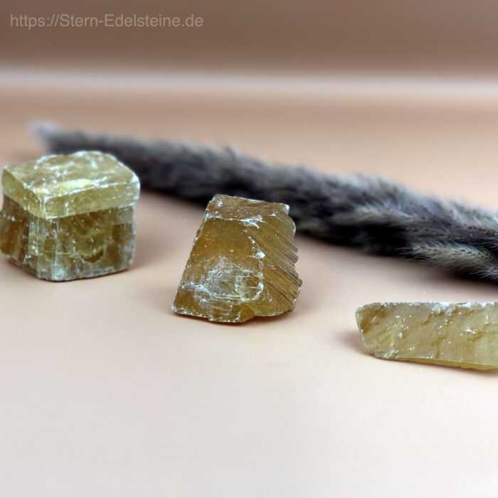 trommelsteine-Honigcalcit_Roh Trommelsteine - Honigcalcit Rohstein – Bild 2